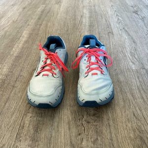 Altra Lone Peak 6 Men’s Athletic Shoes Size 8.5